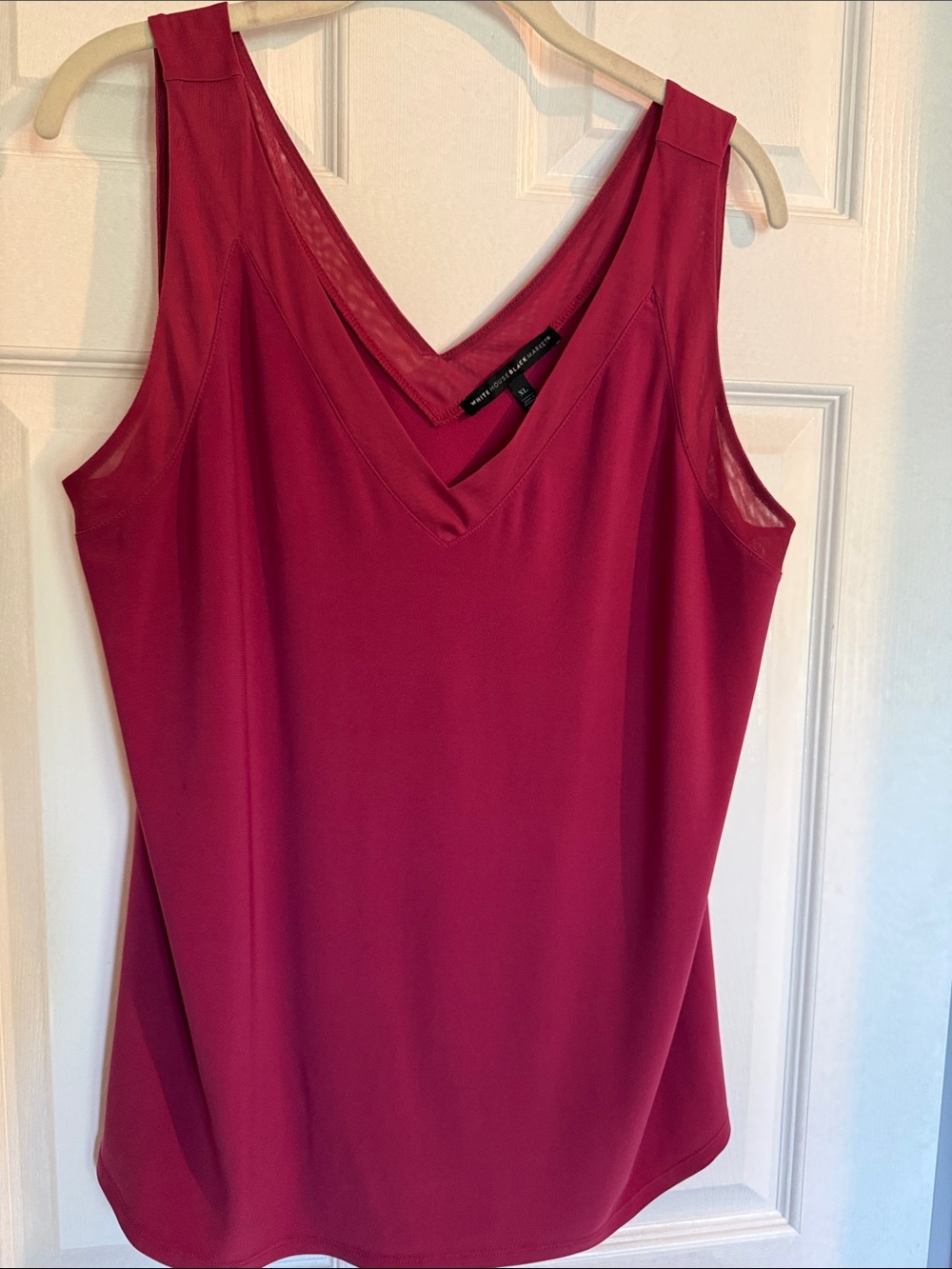 WHBM Sleeveless V-Neck Tank Top - XL